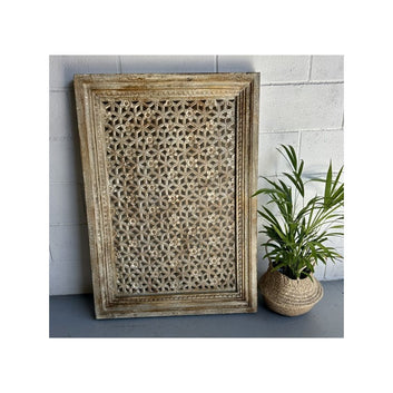 PANEL 02